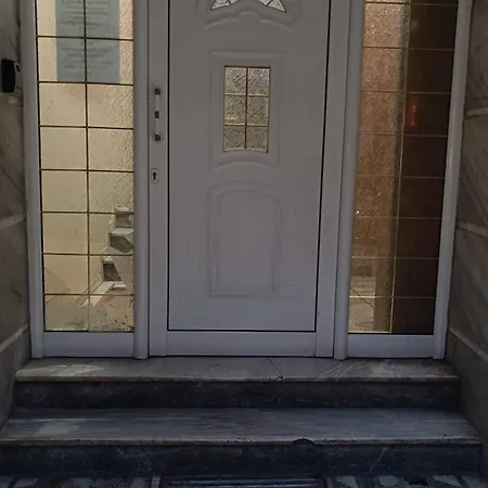 M&m's House * Salonic